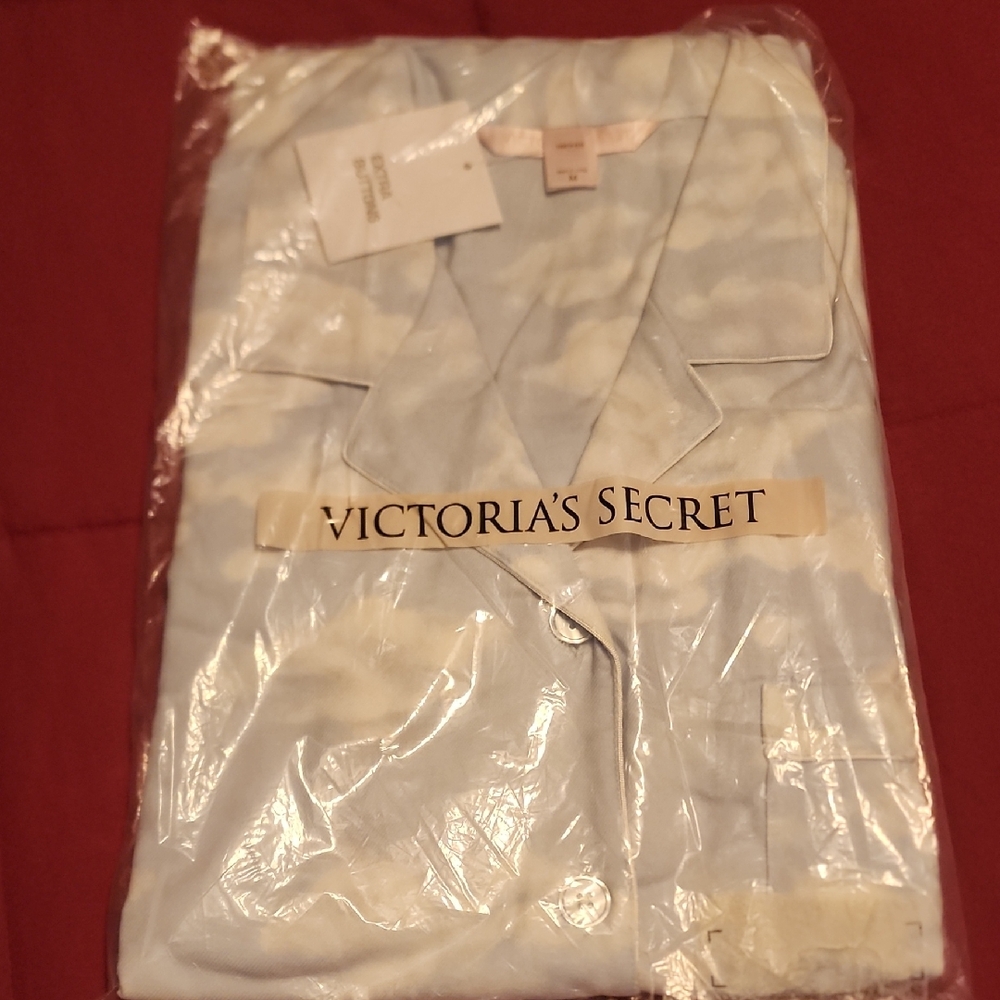 Victoria's Secret Light Blue Cloud Pajama Set